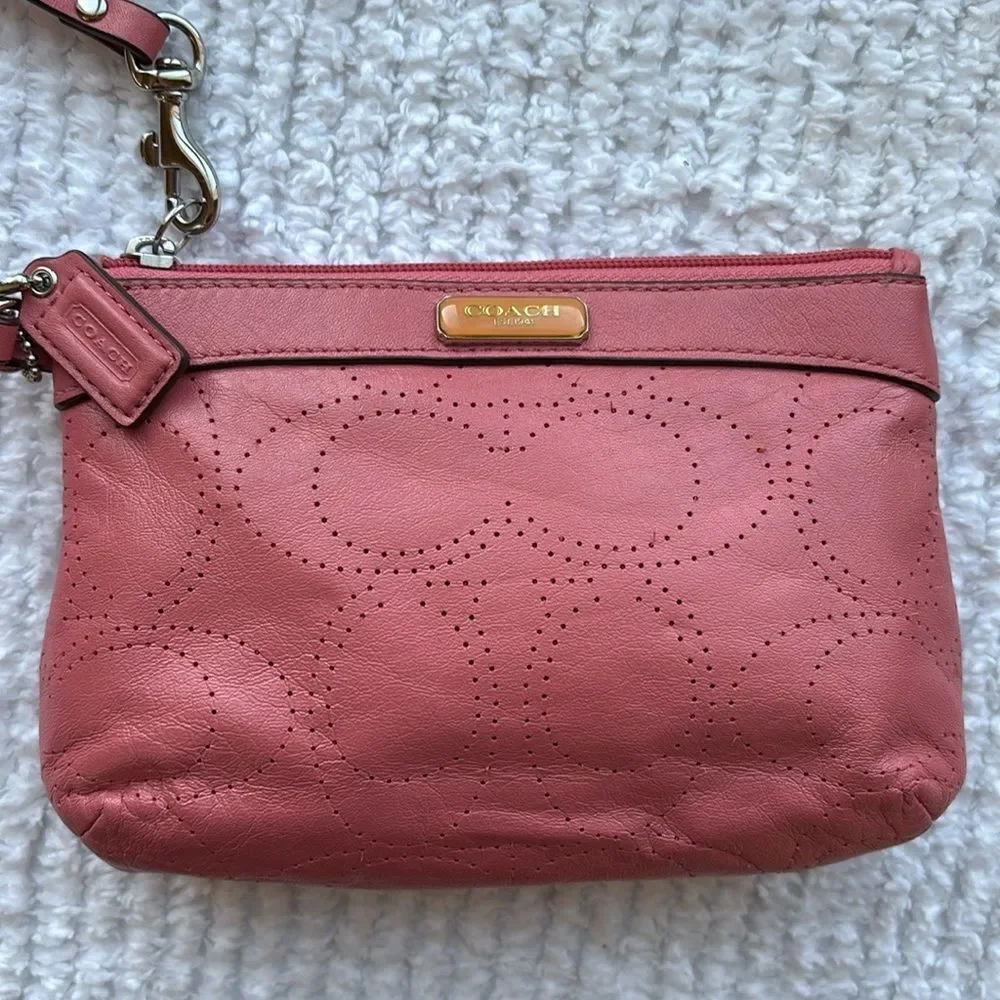 Coach F47330 Perforated pink Leather Wristlet wallet‎ purse clutch